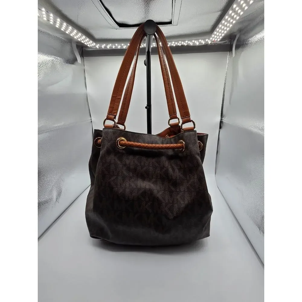 Michael Kors add effortless